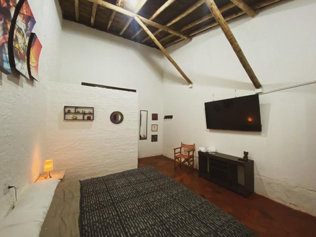 Club Aviva Guatavita - Hostel - Restaurante, Disco & Bar エクステリア 写真
