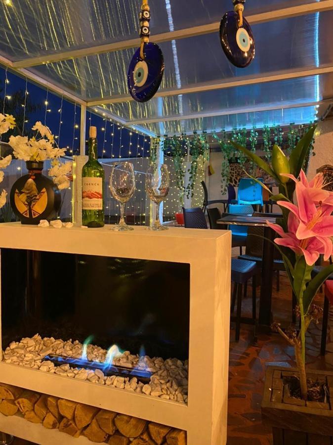 Club Aviva Guatavita - Hostel - Restaurante, Disco & Bar エクステリア 写真