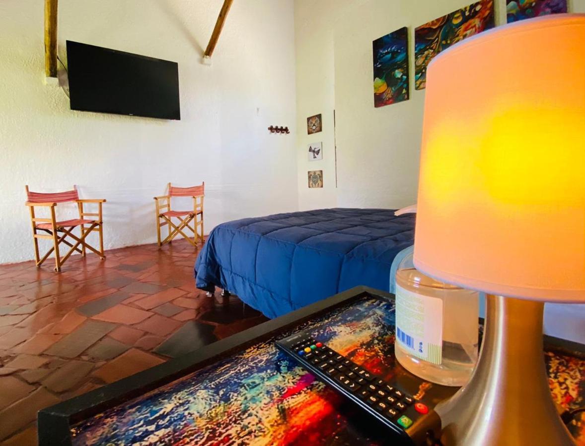 Club Aviva Guatavita - Hostel - Restaurante, Disco & Bar エクステリア 写真