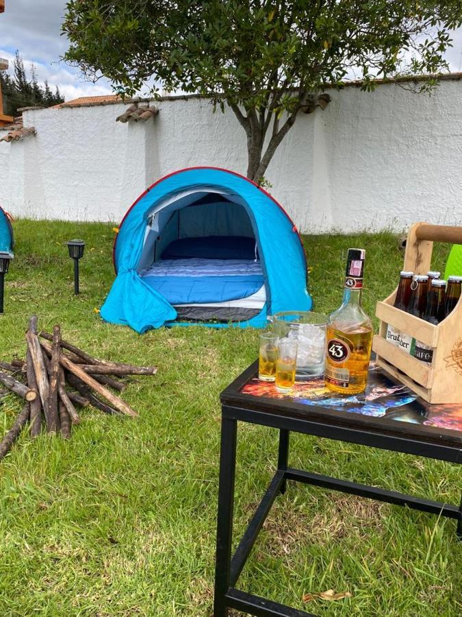 Club Aviva Guatavita - Hostel - Restaurante, Disco & Bar エクステリア 写真