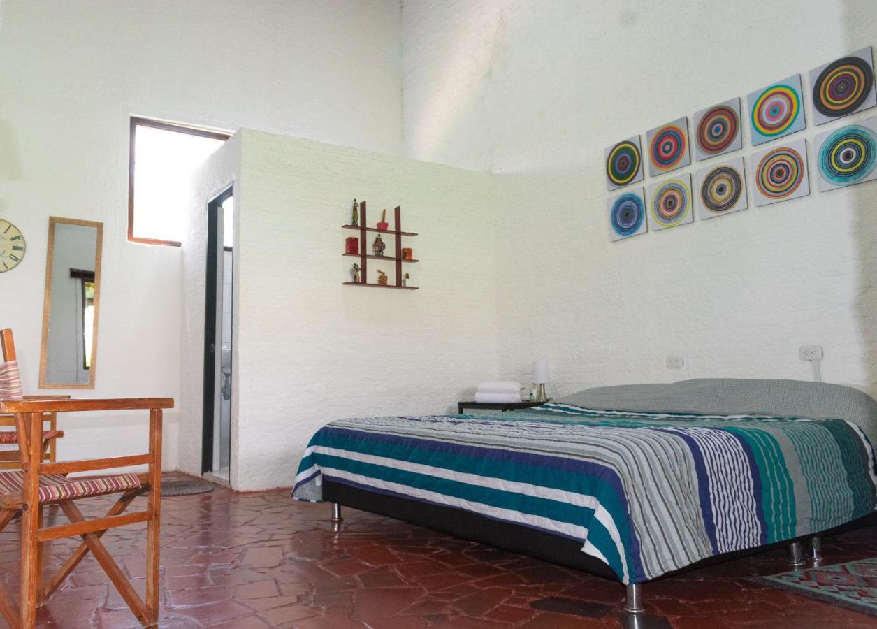 Club Aviva Guatavita - Hostel - Restaurante, Disco & Bar エクステリア 写真
