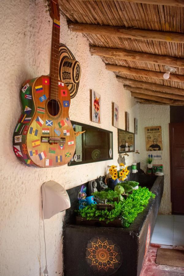 Club Aviva Guatavita - Hostel - Restaurante, Disco & Bar エクステリア 写真