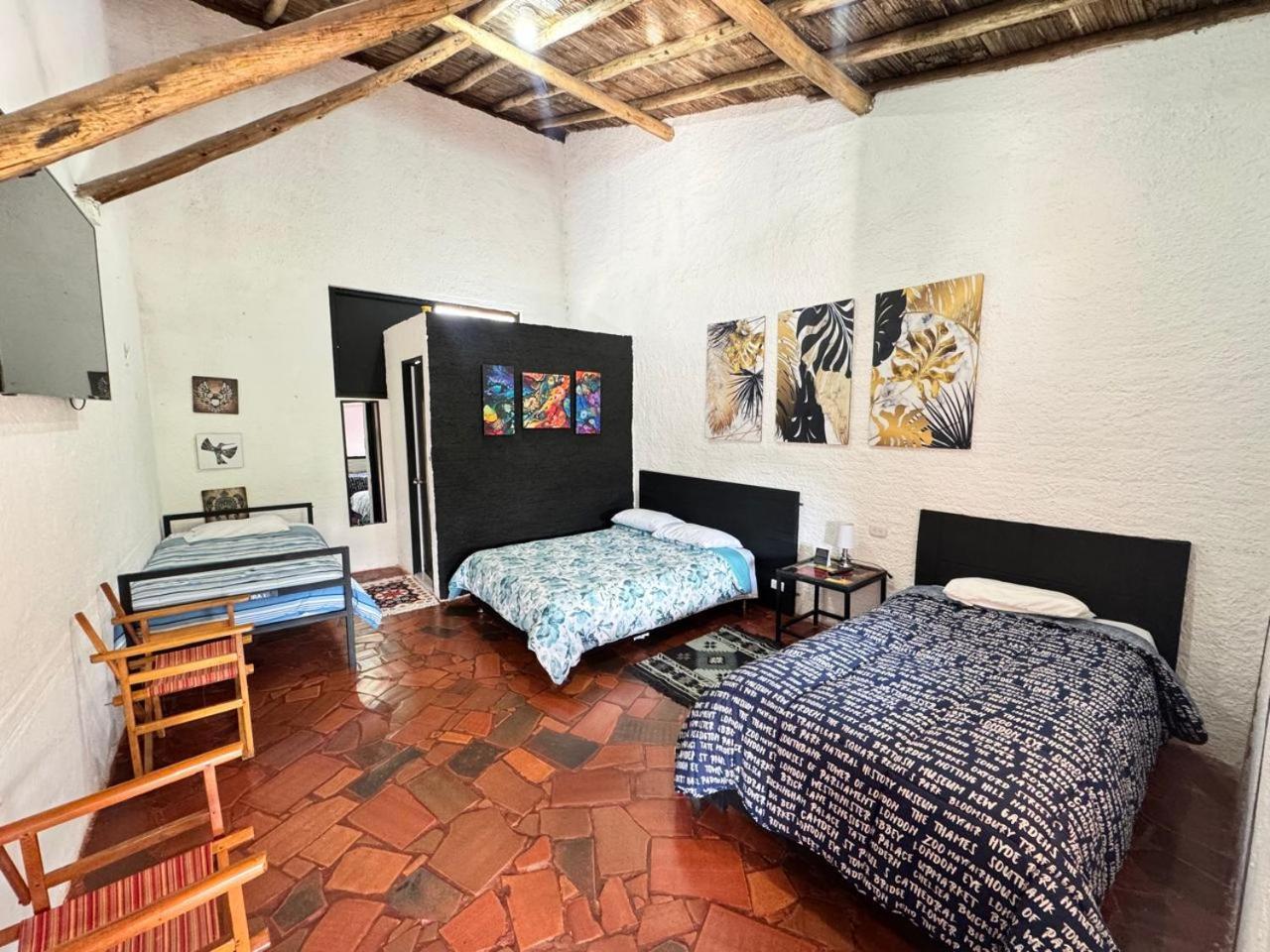 Club Aviva Guatavita - Hostel - Restaurante, Disco & Bar エクステリア 写真